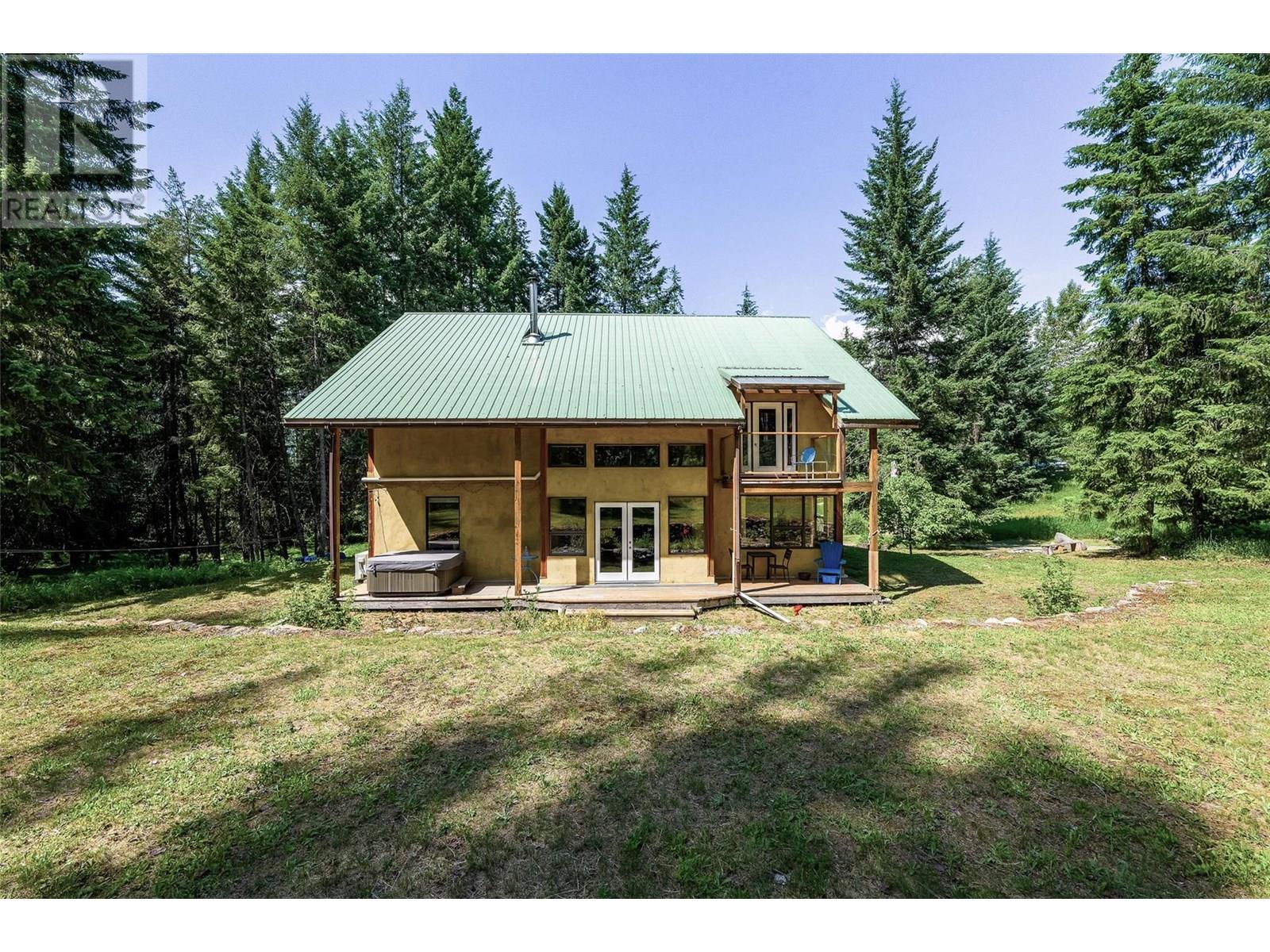4226 Shasheen Rd, Nelson, BC V1L 6X1