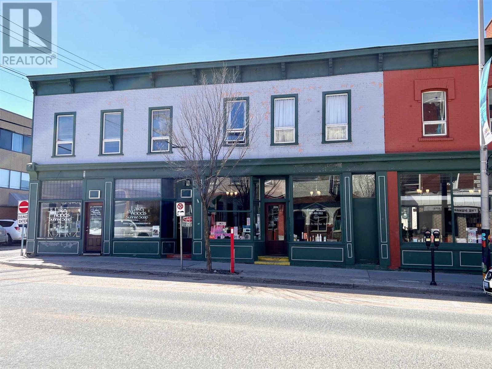 209 Second St, Kenora, ON P9N 1G1
