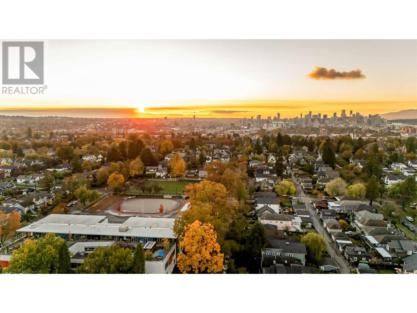 1732 Templeton Dr, Vancouver, BC V5N 1B6