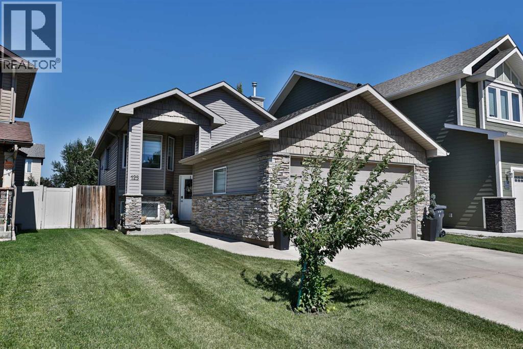 125 Couleesprings Way S, Lethbridge, AB T1K 5C5