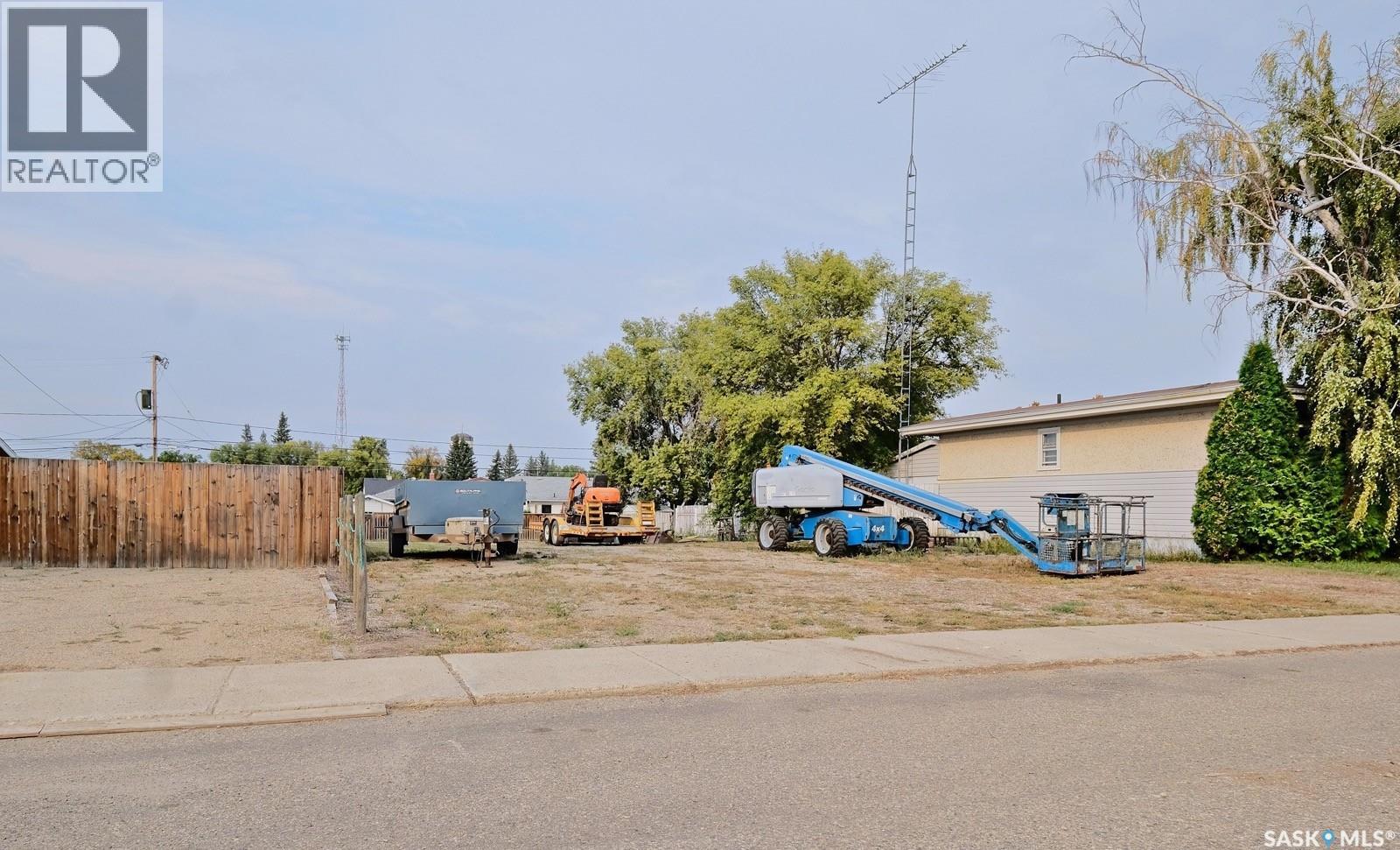 307 5 Avenue West, Biggar, SK S0K 0M0