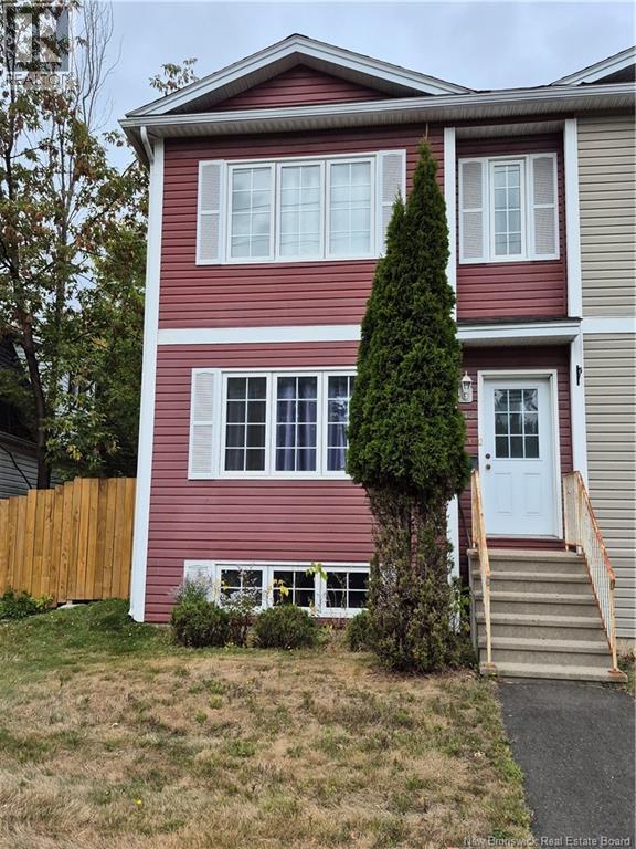 15 Canada St, Fredericton, NB E3A 3Z1