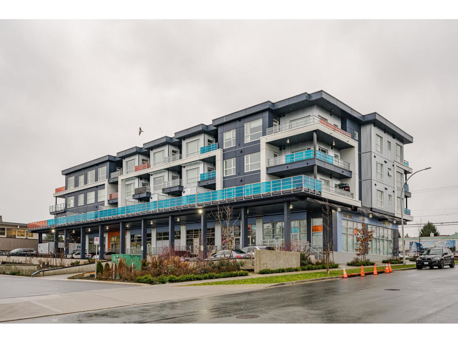 8496 120 Street Unit 311, Surrey, BC V3W 3N5