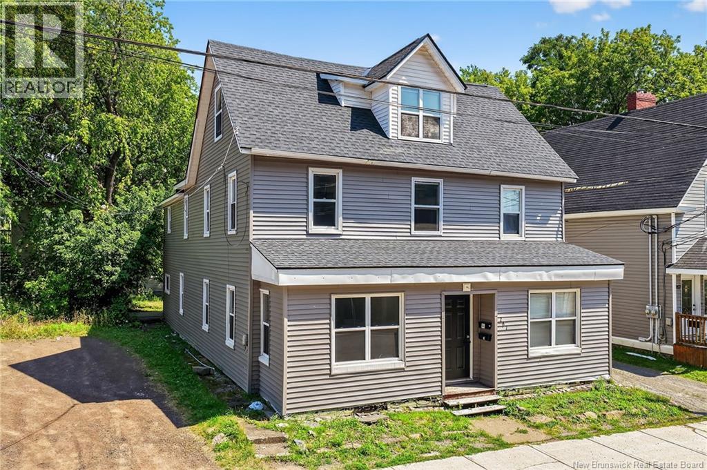 267 Lutz, Moncton, NB E1C 5G4