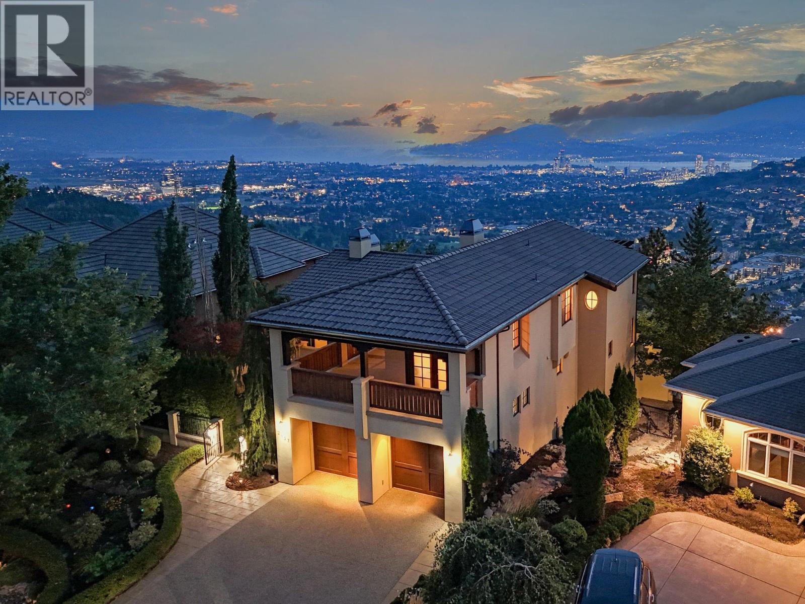 2457 Selkirk Dr, Kelowna, BC V1V 2R7