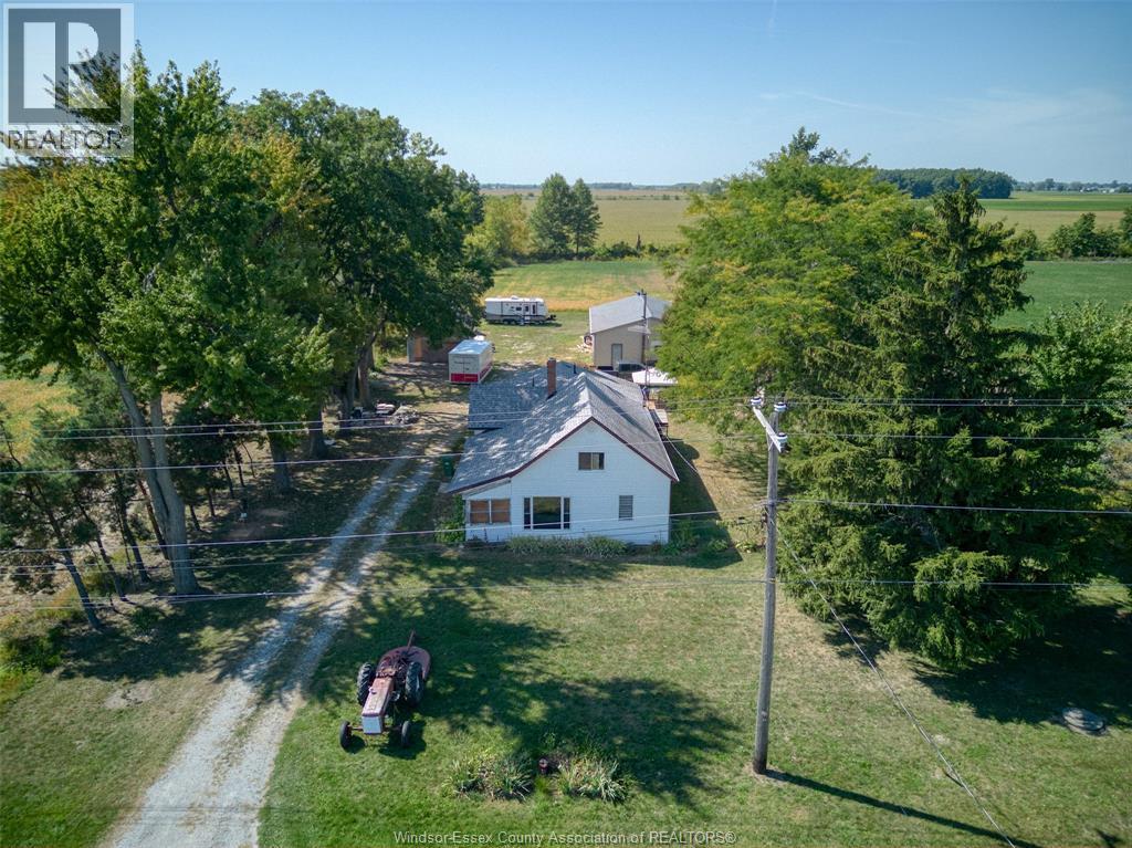 3119 Division Rd N, Kingsville, ON N0R 1B0