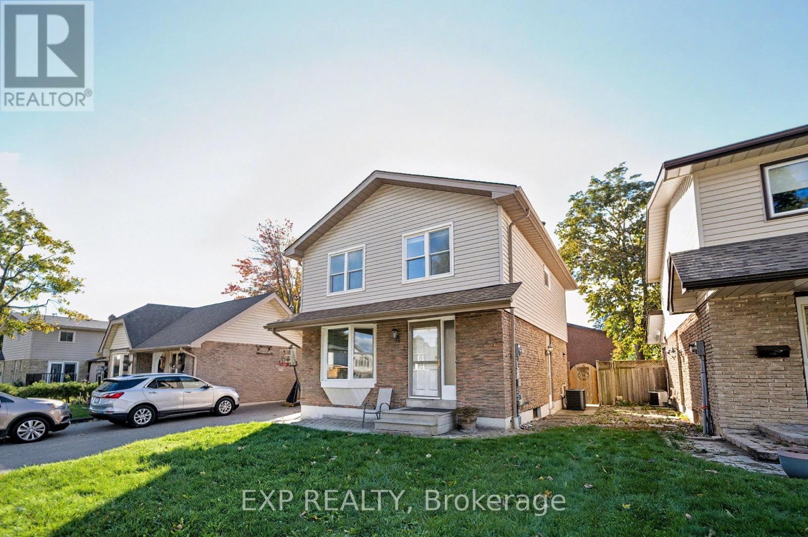 6 Mozart Ct, Whitby, ON L1N 5N5