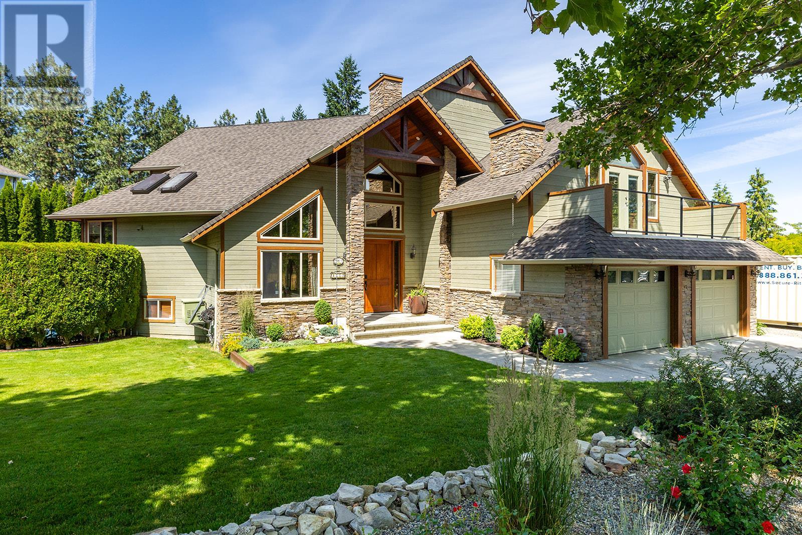 1682 Larkridge Ct, Kelowna, BC V1W 4N5