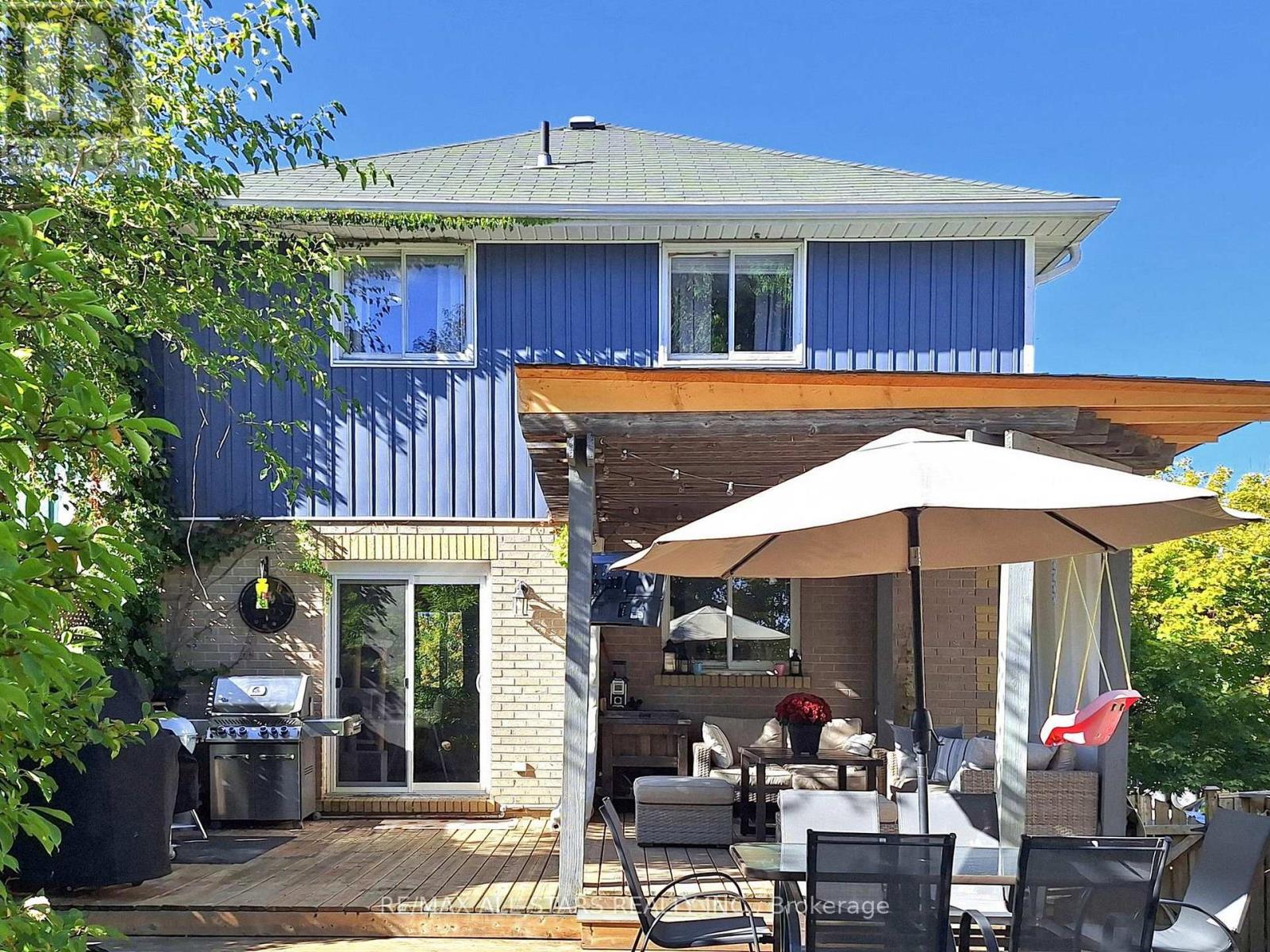 21 Annamaria Dr, Georgina, ON L4P 3H8