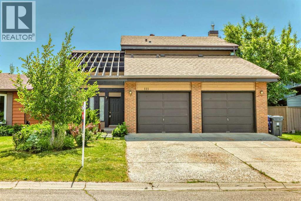 111 Deercross Rd SE, Calgary, AB T2J 6B9