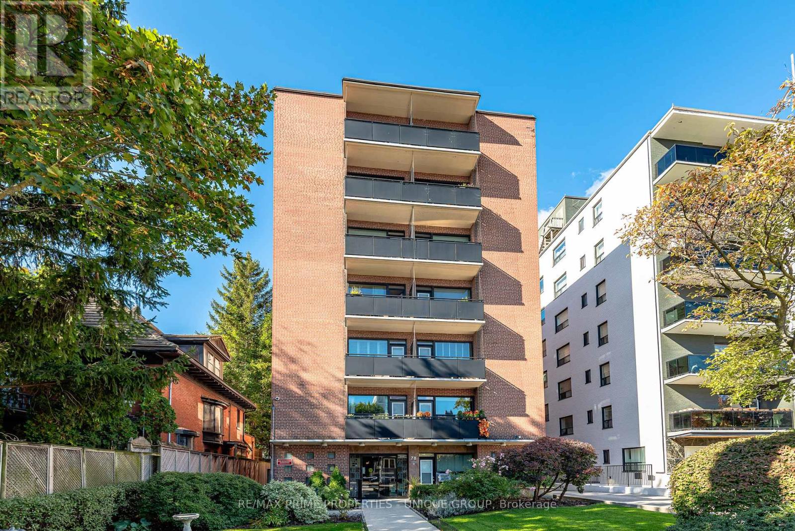 303 78 Warren Rd, Toronto, ON M4V 2R6