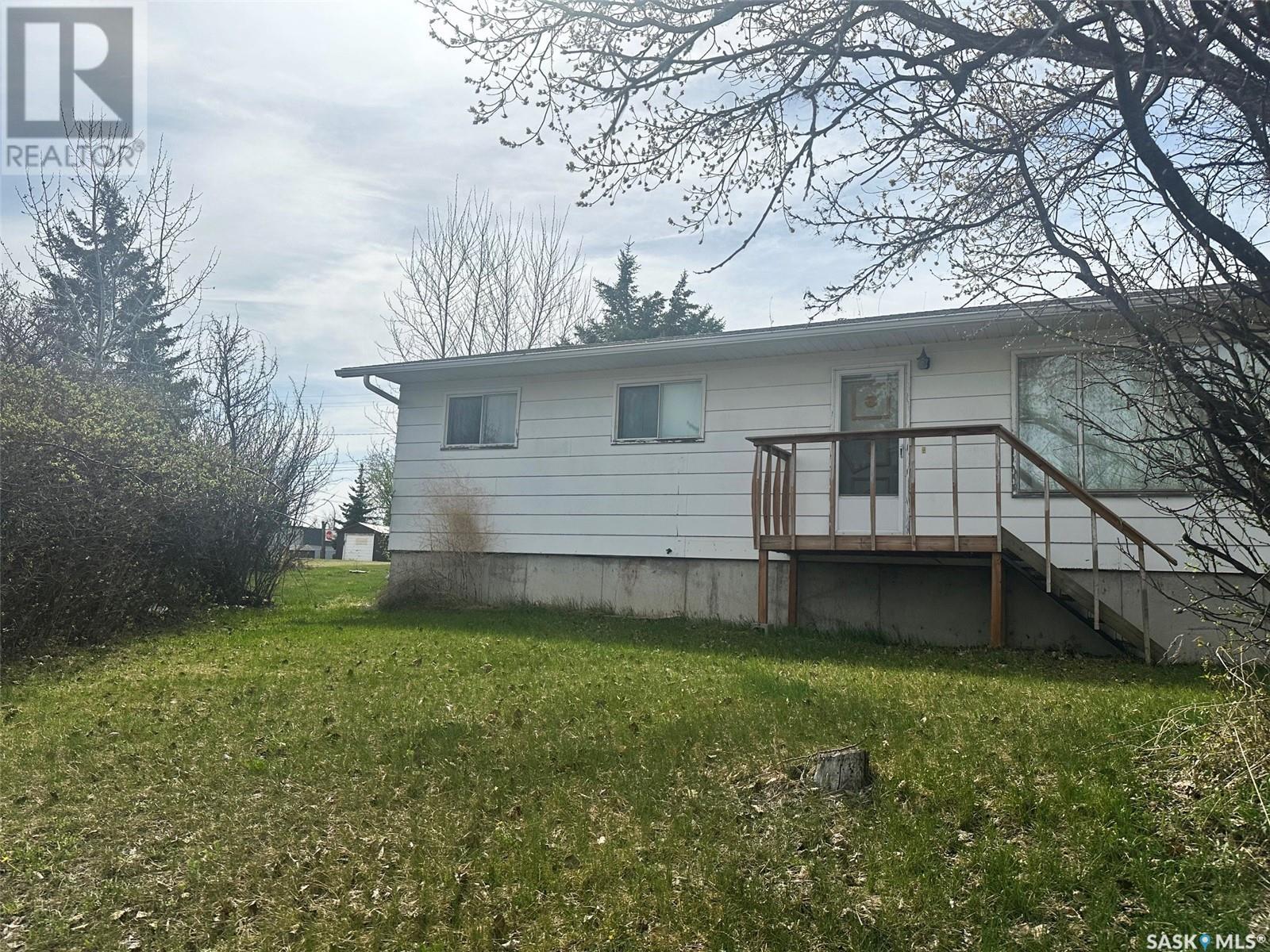 113 Prince St, Hudson Bay, SK S0E 0Y0
