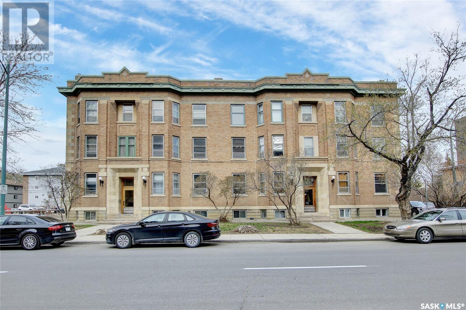 2201 14th Avenue Unit 10, Regina, SK S4P 2K9