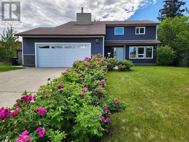 238 Alsek Rd, Whitehorse, YT Y1A 4S9