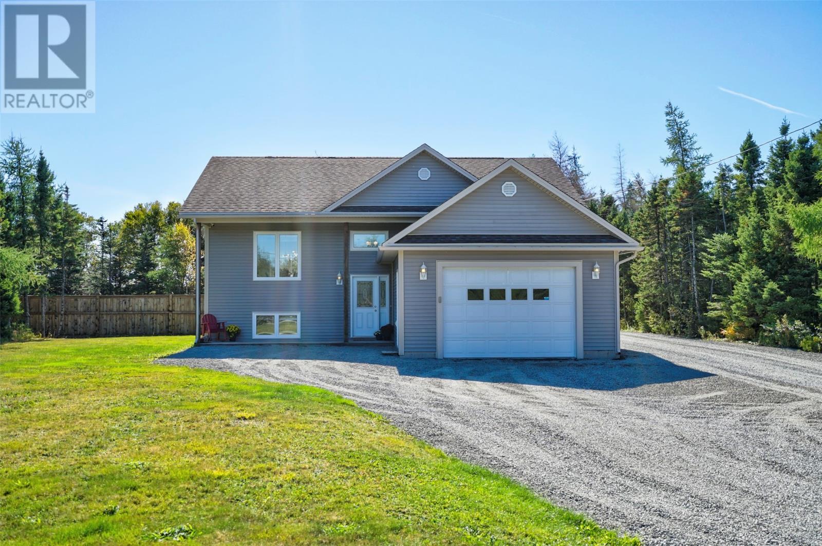 3 Country Ln, Blaketown, NL A0B 1C0