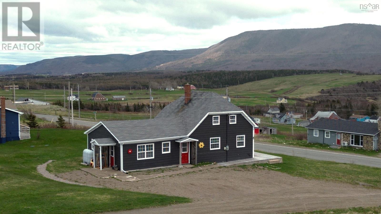 12499 Cabot Trl, St. Joseph Du Moine, NS B0E 3A0 MLS 202410238 Houseful