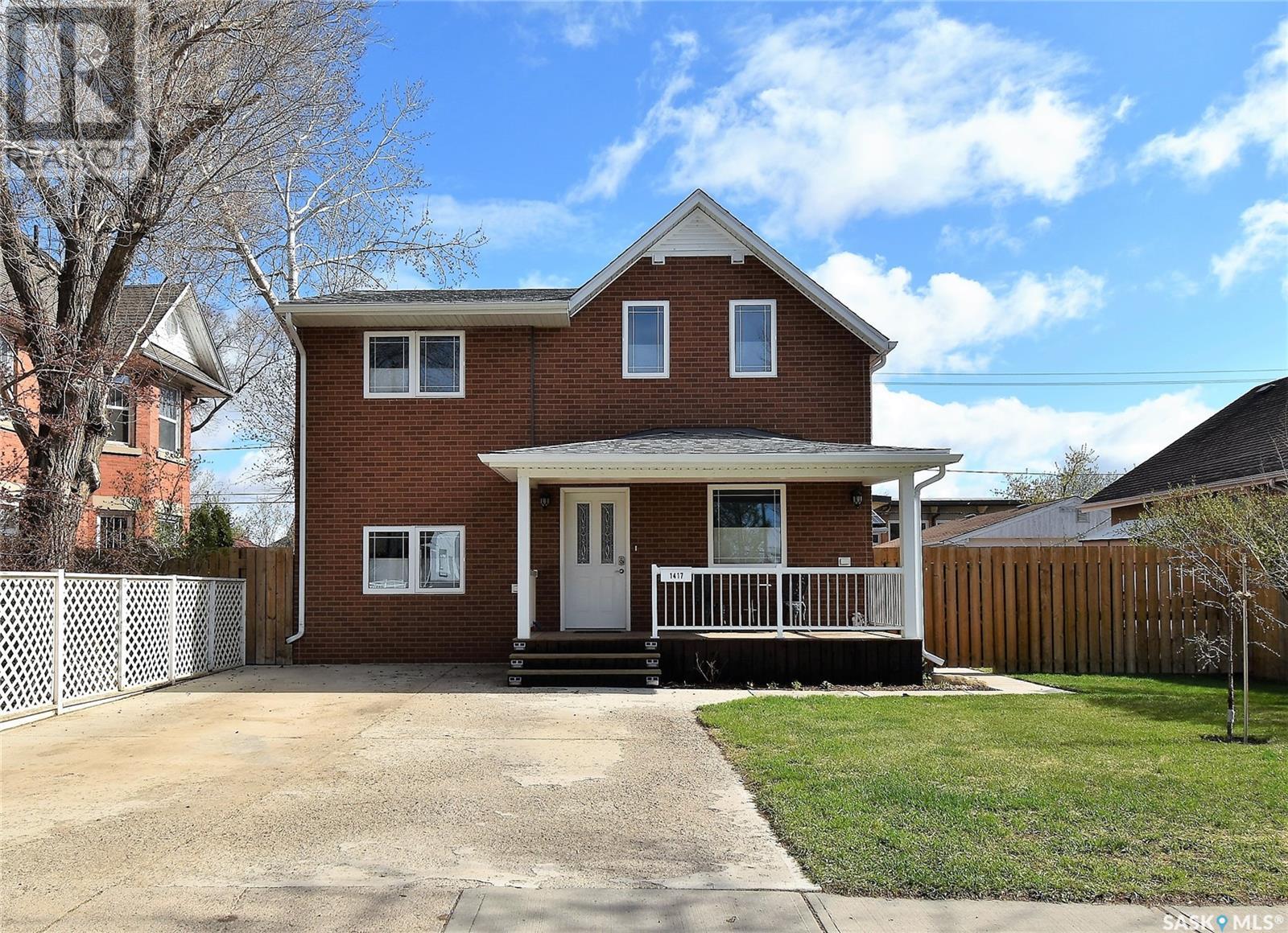 1417 Second St, Estevan, SK S4A 0M5