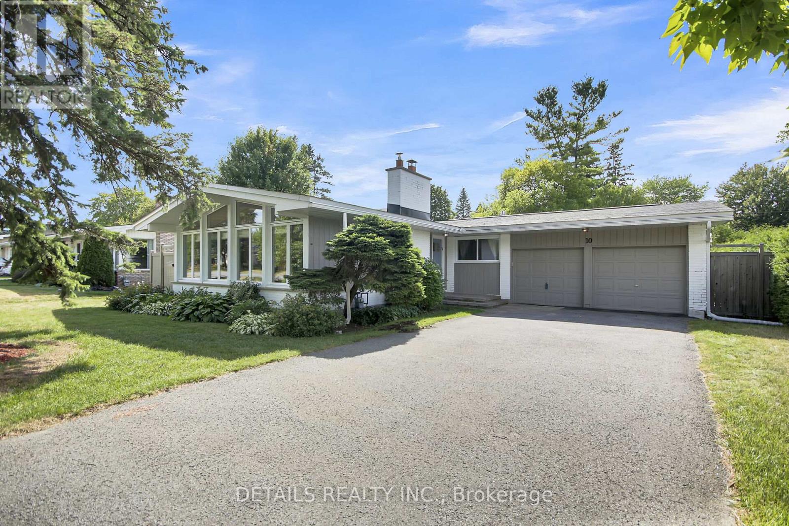 10 Aberfeldy St, Ottawa, ON K2H 6H5