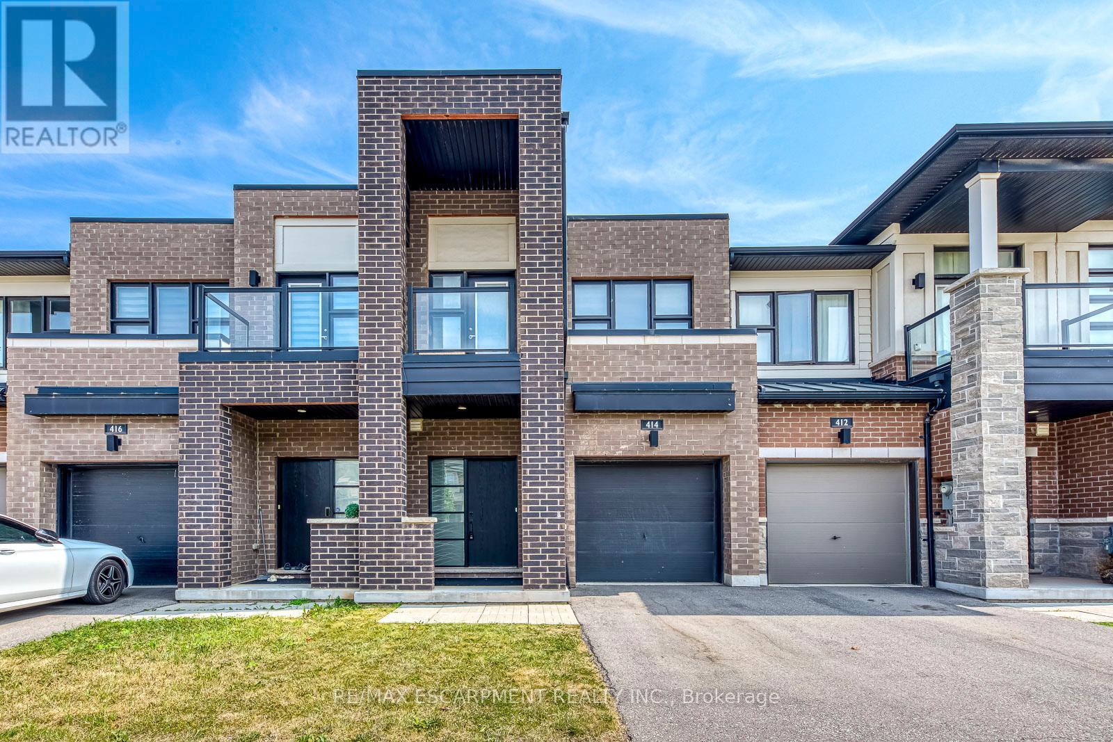 414 Wheat Boom Dr, Oakville, ON L6H 0R4