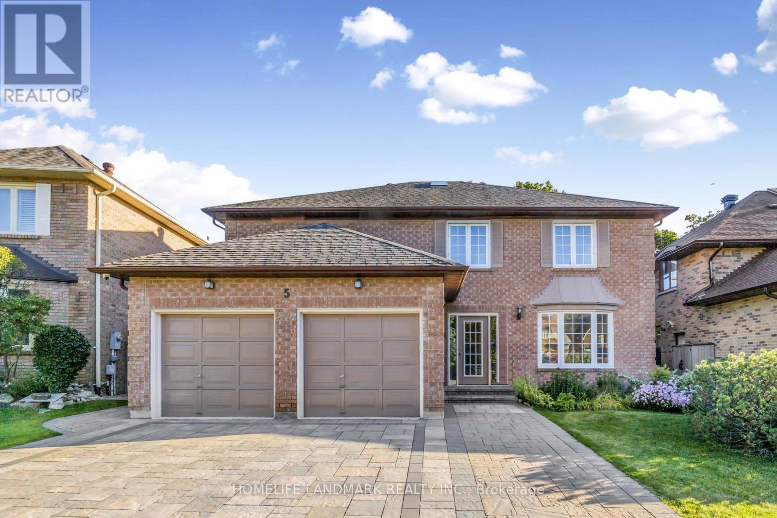 5 Belinda Ct, Richmond Hill, ON L4C 8R7