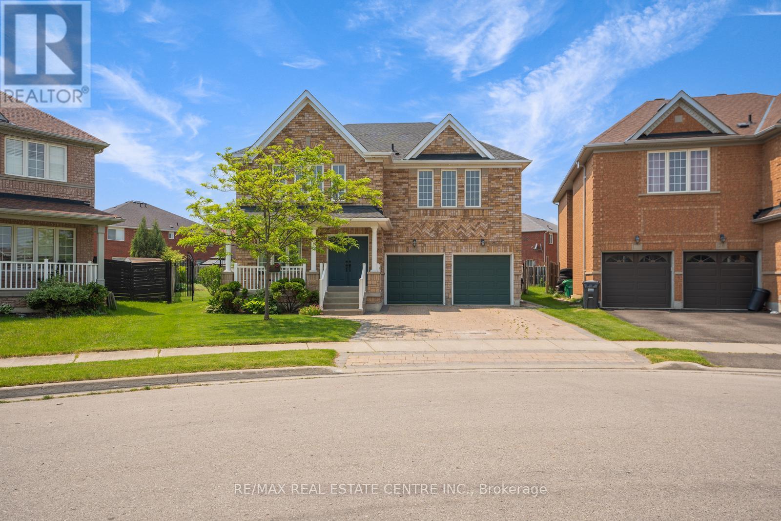 26 Ferncastle Cres, Brampton, ON L7A 3P2
