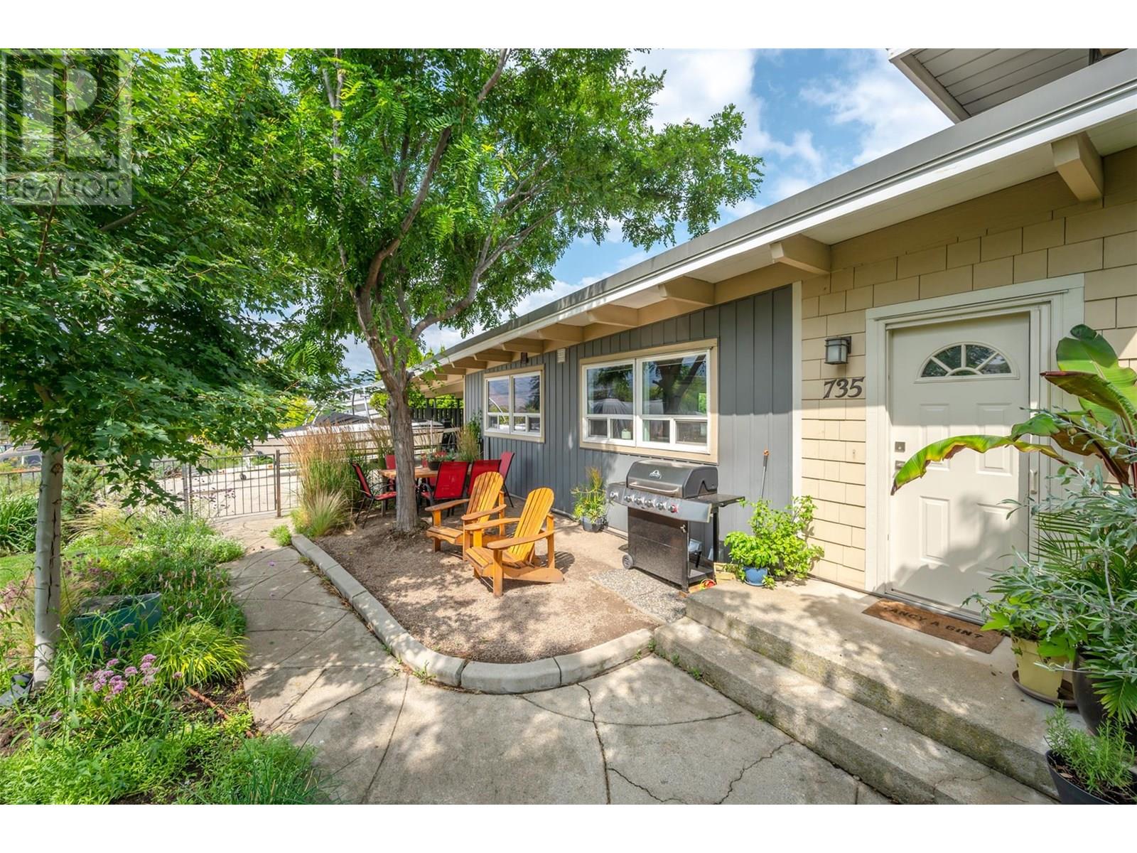 735 Ross Ave, Penticton, BC V2A 3A5