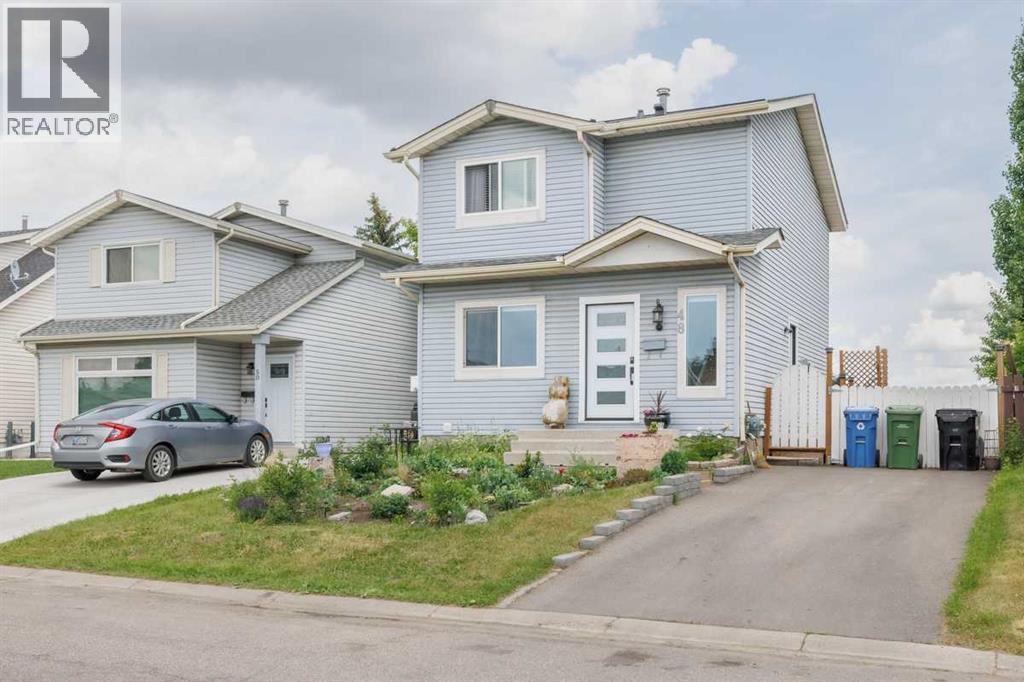 48 Aberdare Way NE, Calgary, AB T2A 6V5
