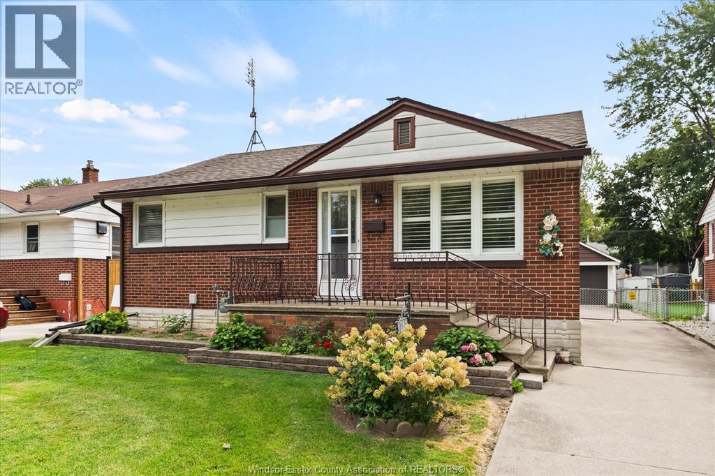 3783 Birch, Windsor, ON N9C 1Z4