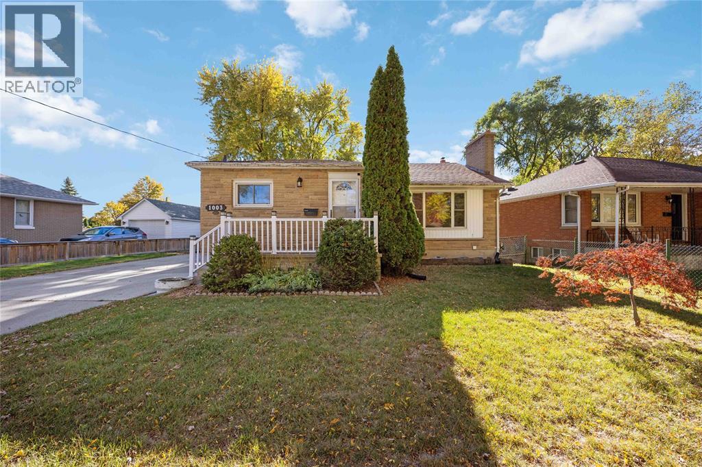 1003 Germain St, Sarnia, ON N7S 1L9