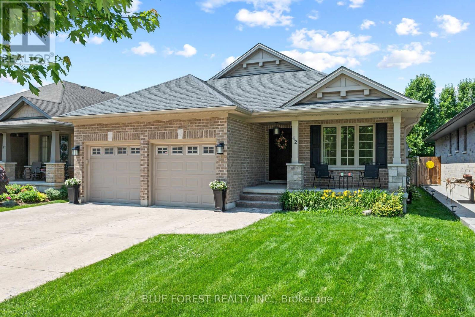 42 Hickory Ln, St. Thomas, ON N5R 6K9
