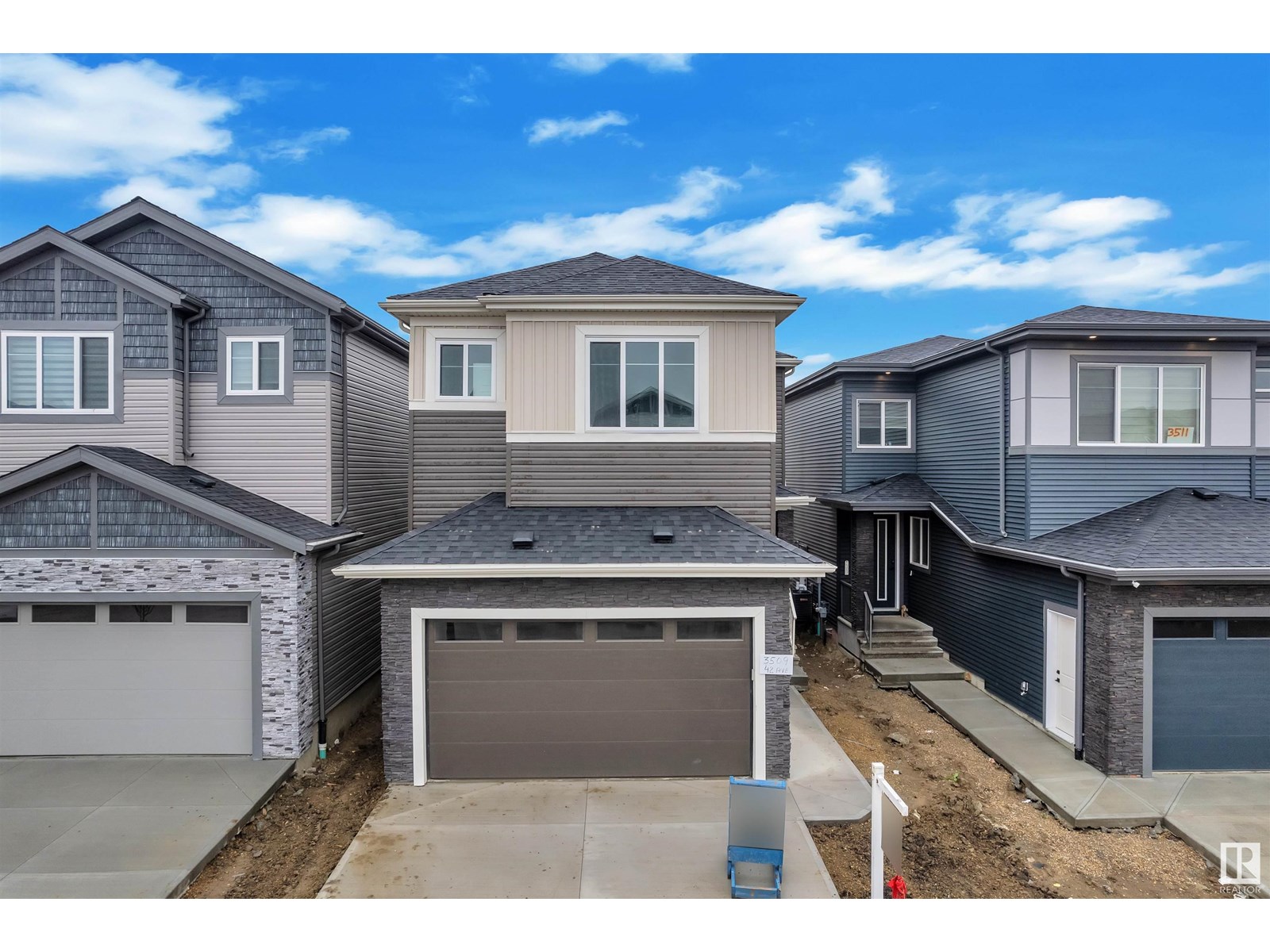 42 Av Unit 3515, Beaumont, AB T4X 0C4