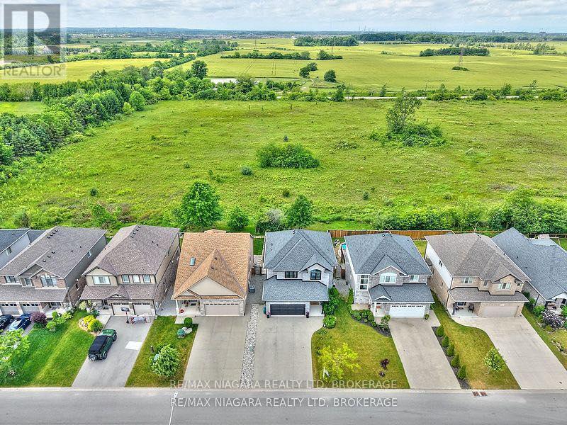 5703 Osprey Ave, Niagara Falls, ON L2H 0M2