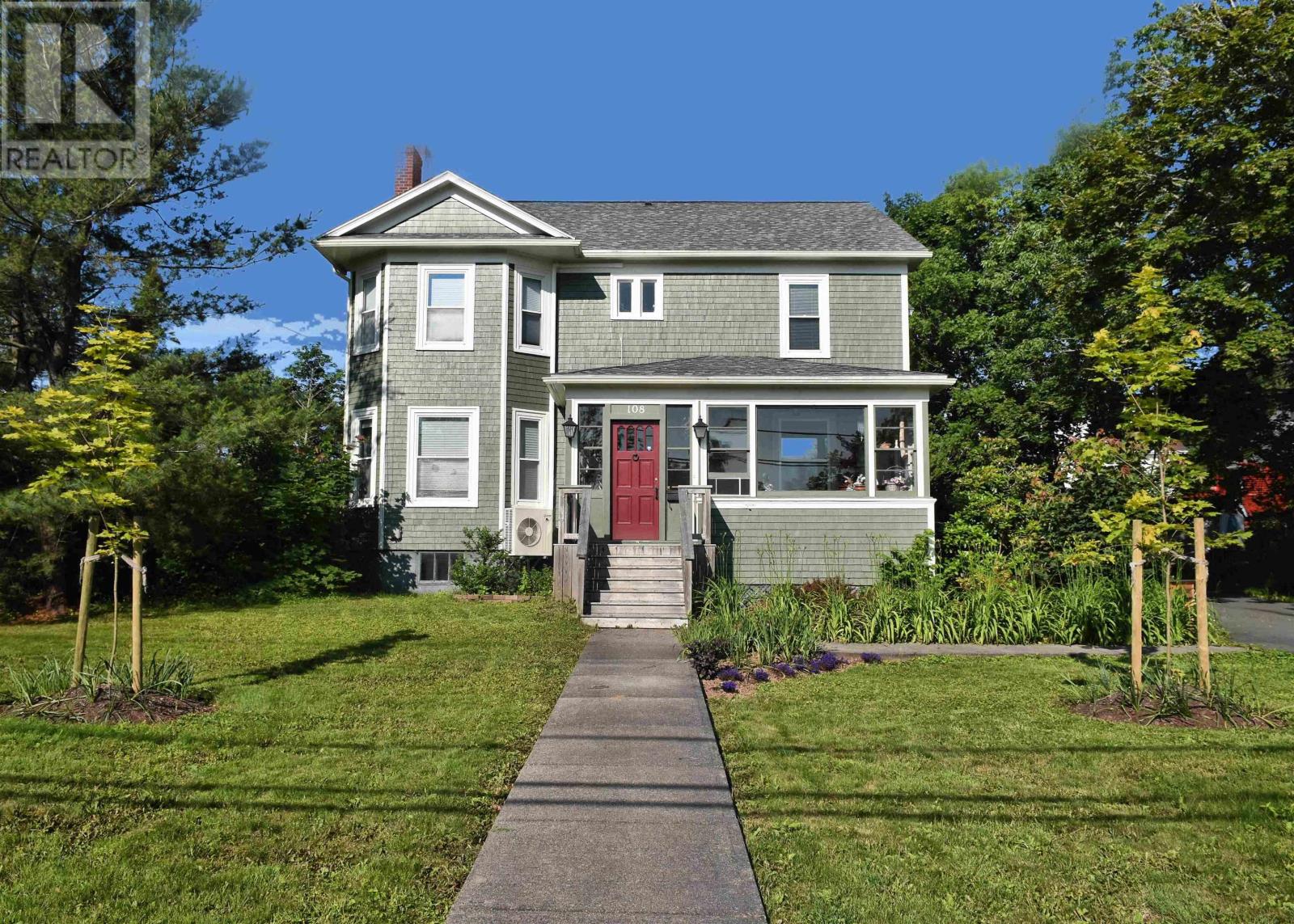 108 Church Street, Antigonish, NS B2G 2E4
