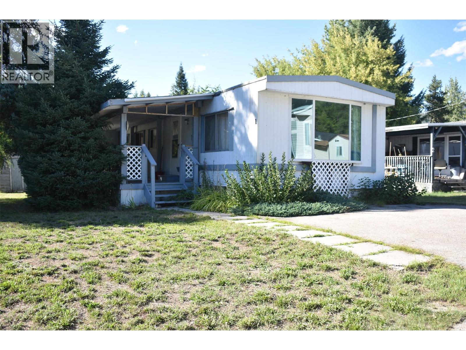 150 Tamarac Avenue Unit 1, Fruitvale, BC V0G 1L1