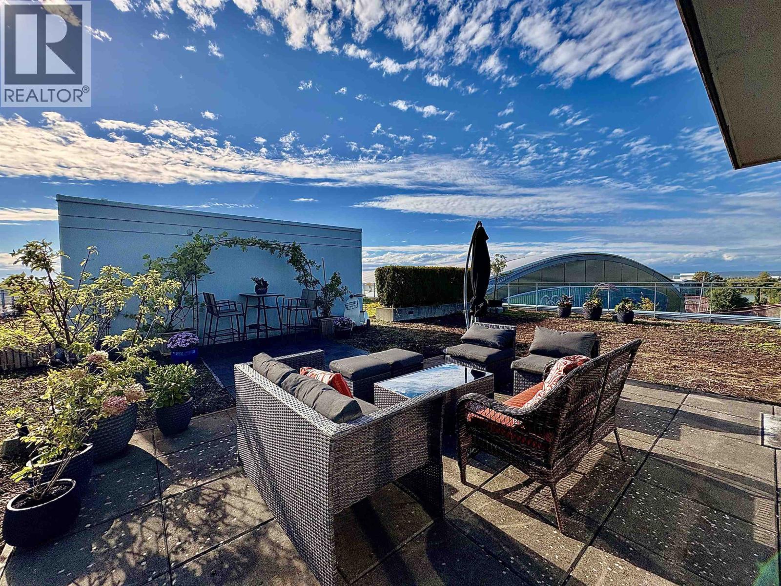 5511 Hollybridge Way Unit 6003, Richmond, BC V7C 0A3
