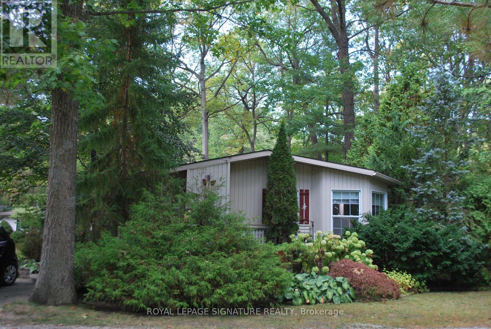 9910 Northville Crescent A37, Lambton Shores, ON N0M 2N0