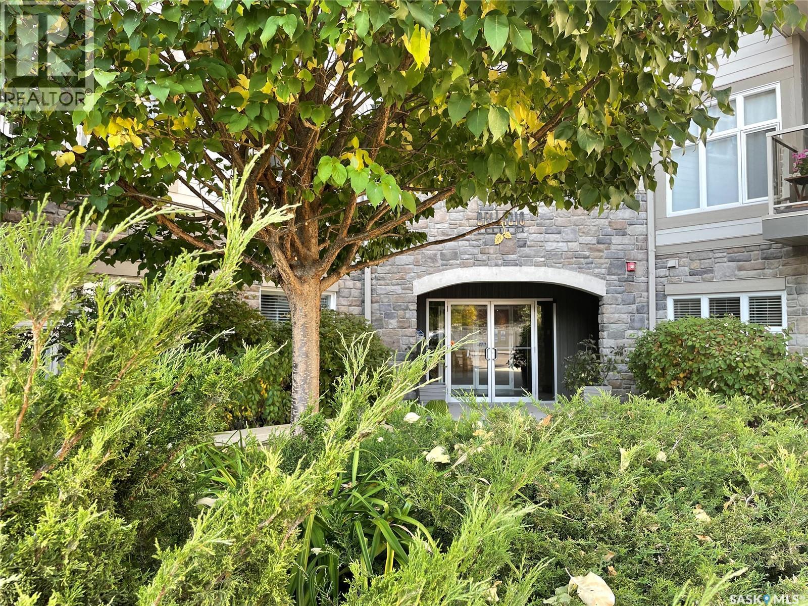 1220 Blackfoot Drive Unit 210, Regina, SK S4S 6T2