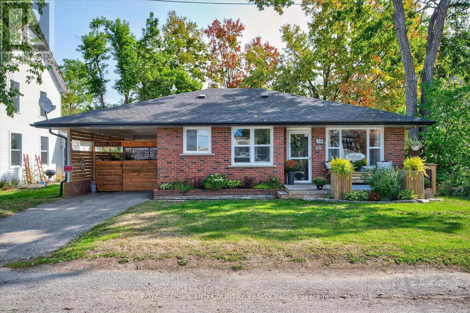 34 William St, Kawartha Lakes, ON K0M 1A0
