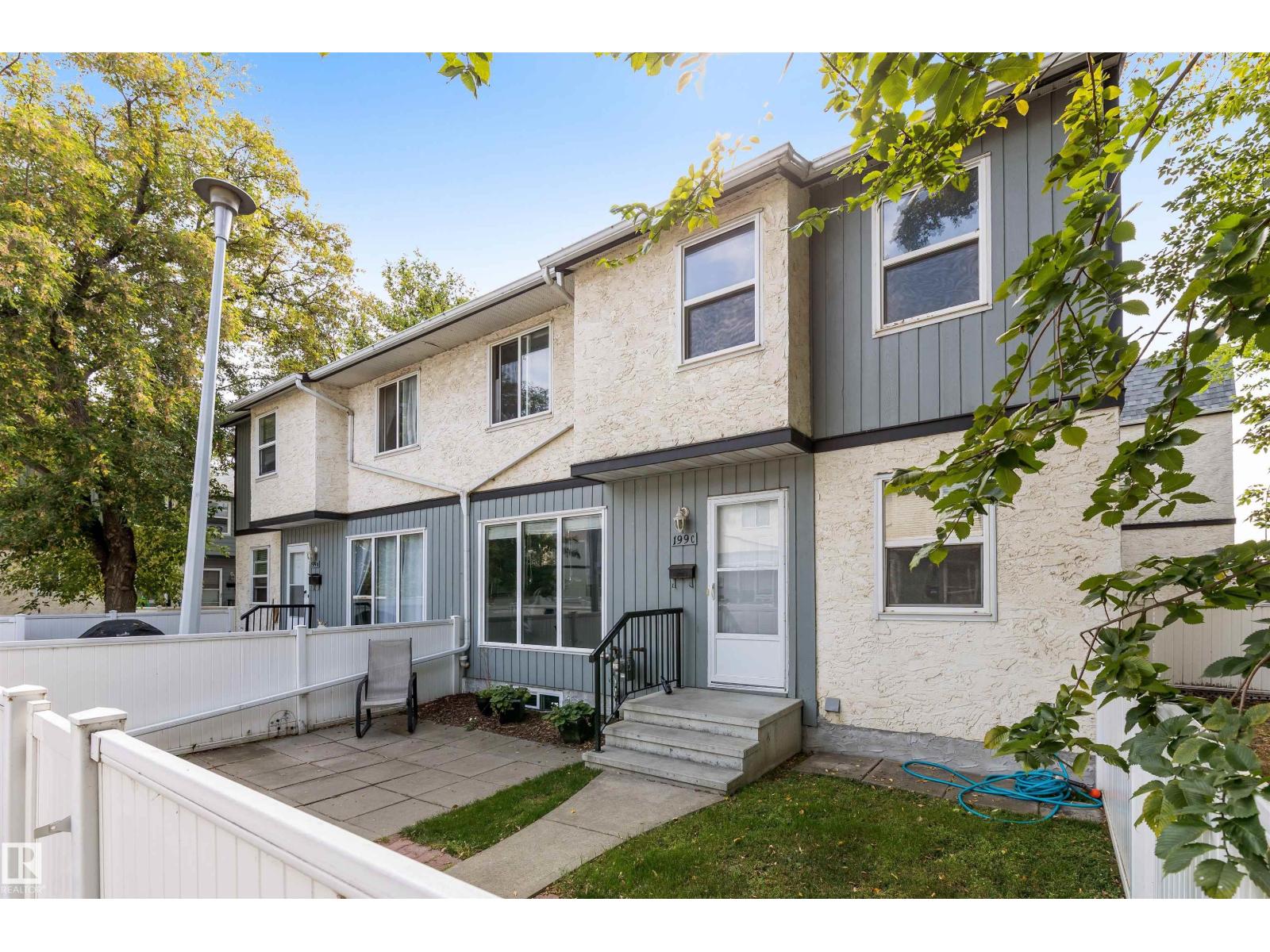 199 Homestead Cr NW #c, Edmonton, AB T5A 2Y2