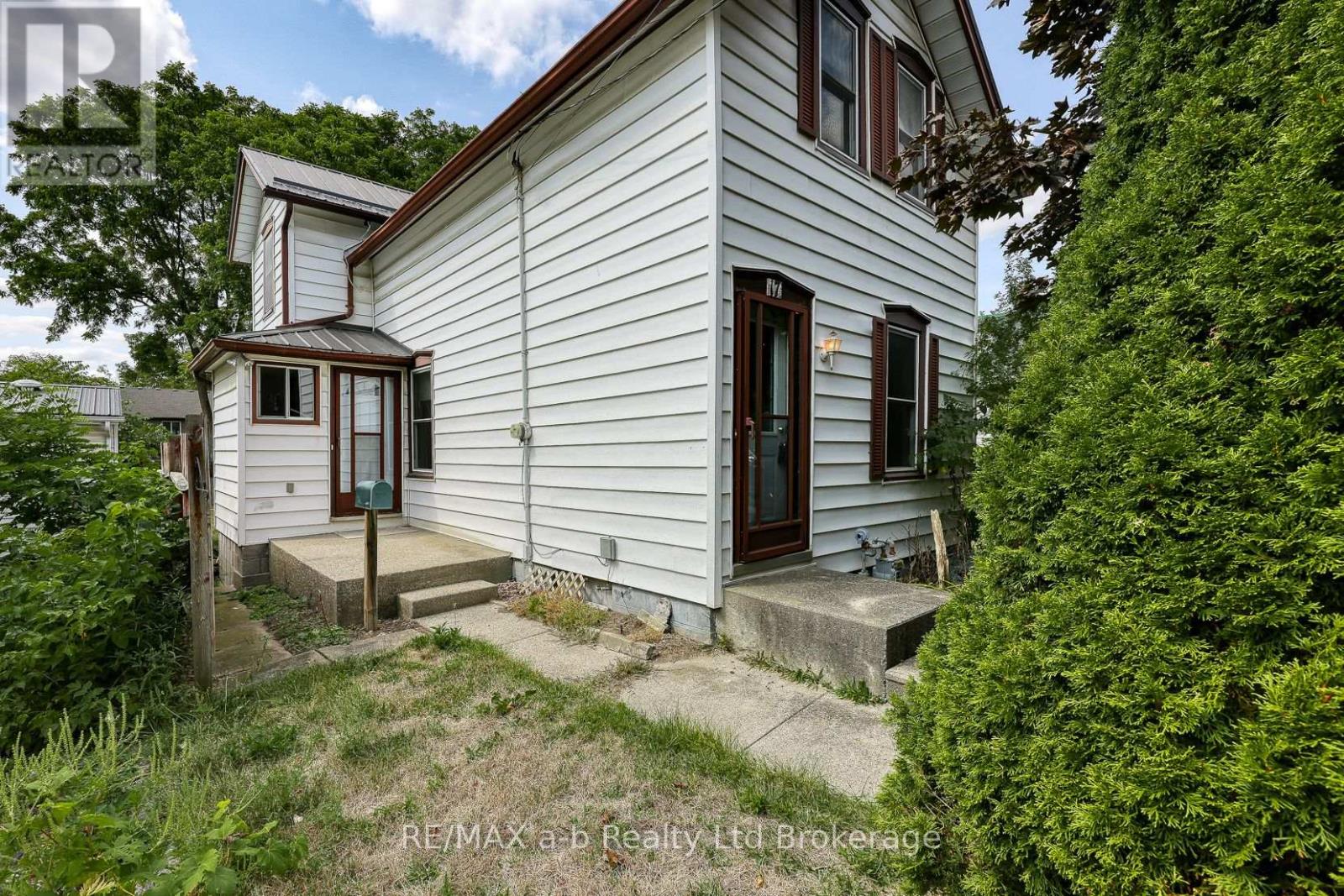 17 Bexley St, Woodstock, ON N4S 5X6