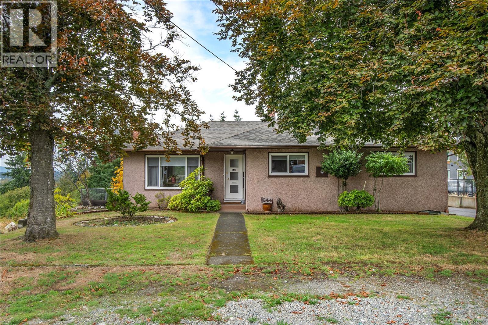 644 8 Avenue, Campbell River, BC V9W 6R5