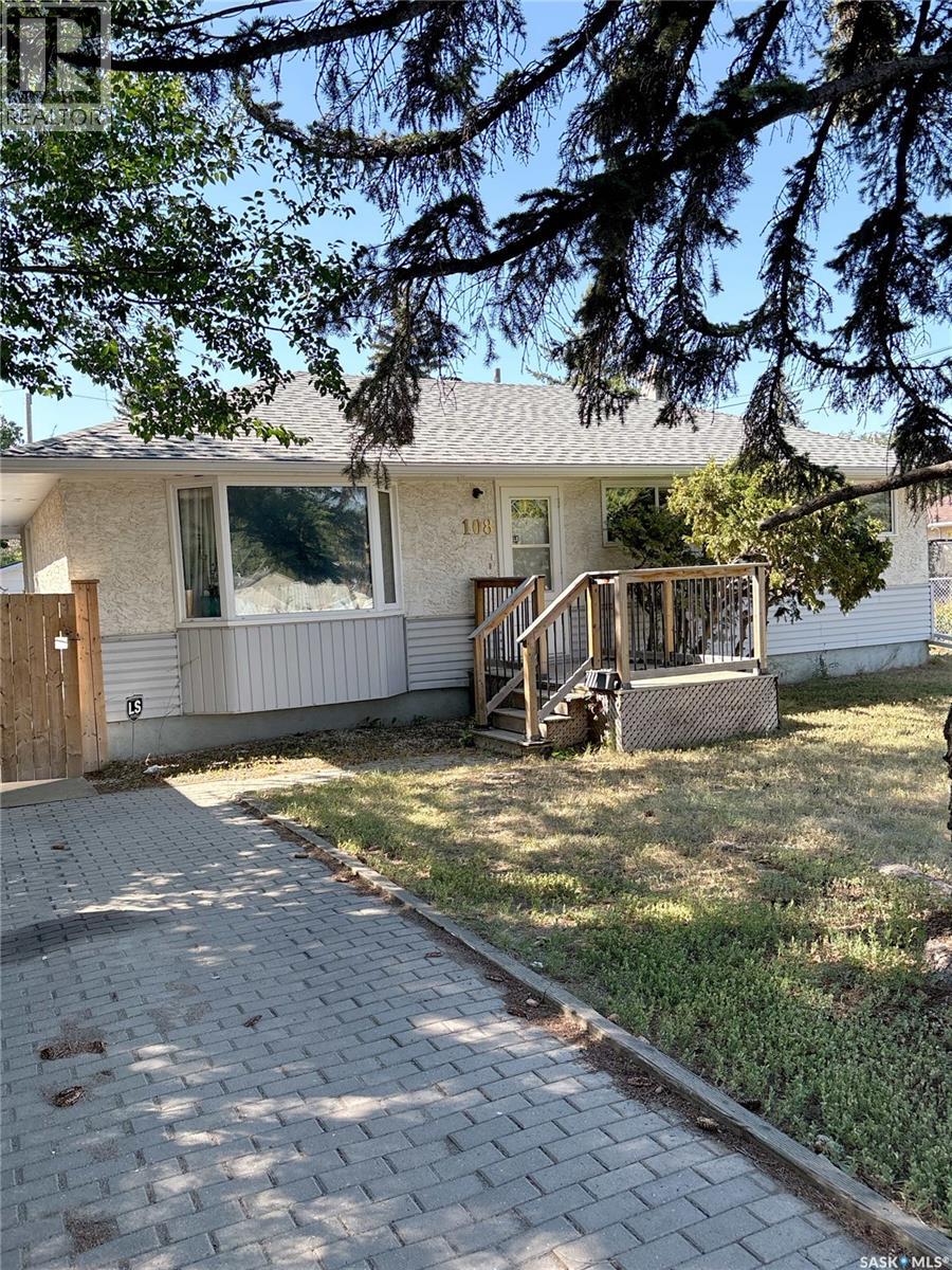 108 Mccannel St, Regina, SK S4R 3T8