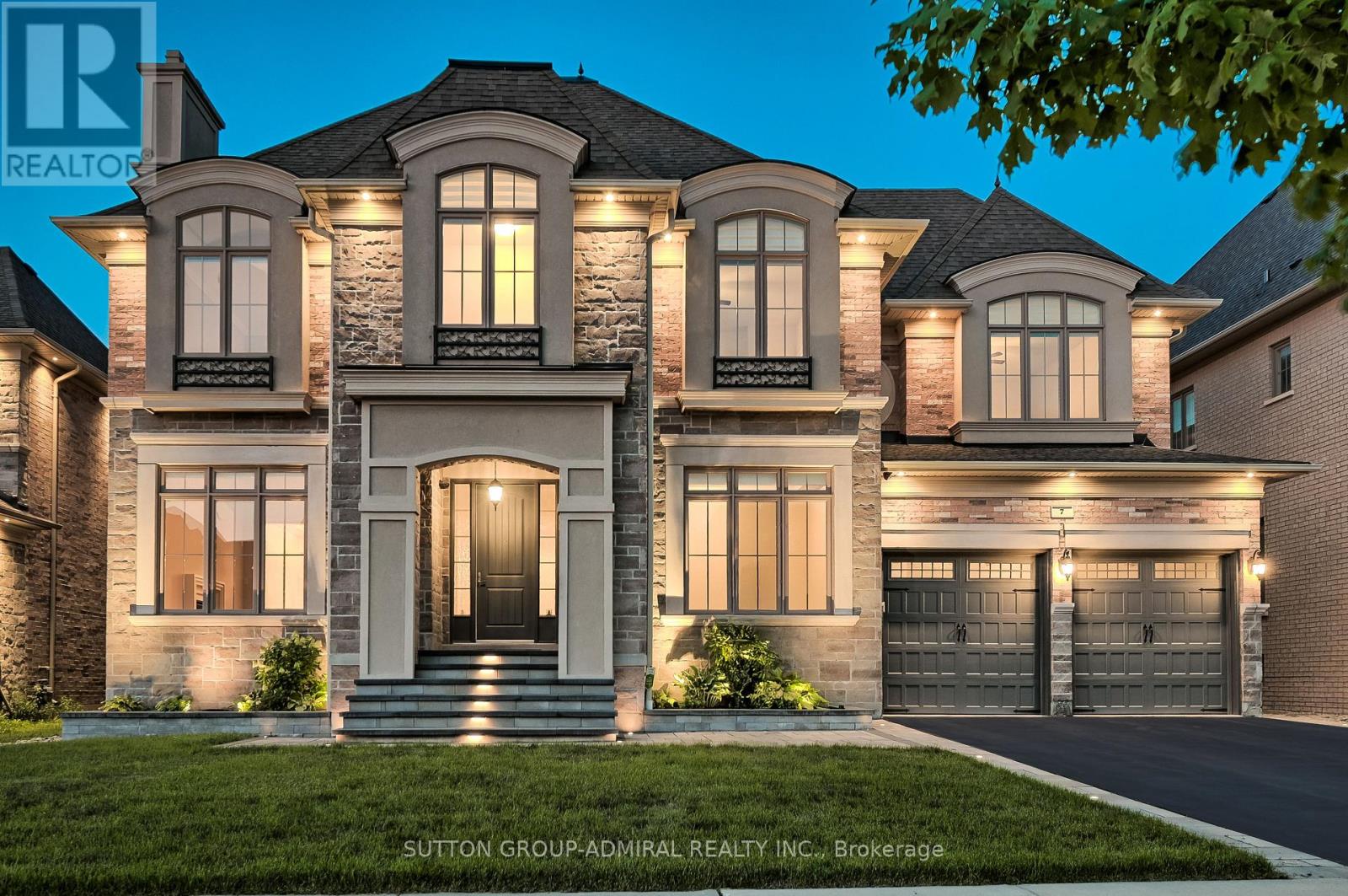 7 Kinghorn Rd, King, ON L7B 1L6