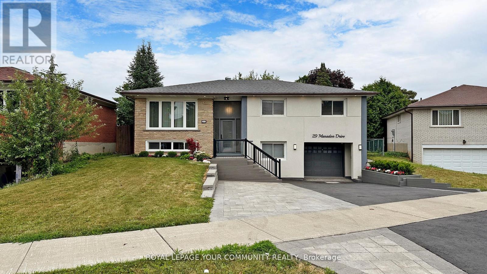 29 Manadon Dr, Toronto, ON M2M 1W8