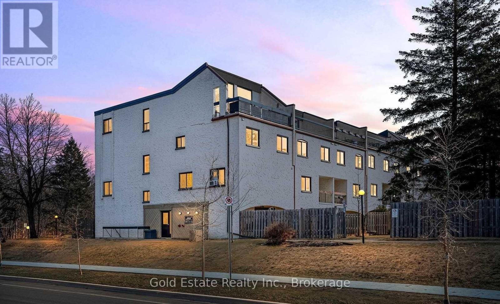 165 1066 Falgarwood Dr, Oakville, ON L6H 2P3