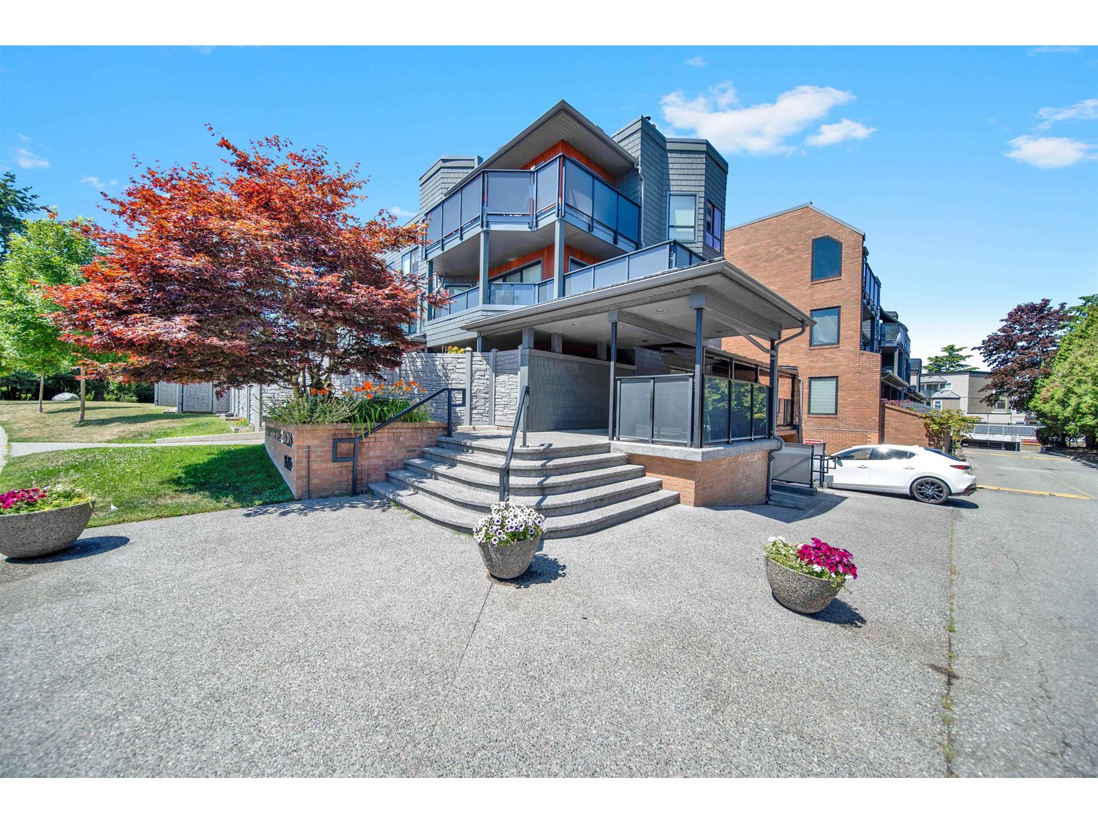 1830 E Southmere Crescent Unit 209, Surrey, BC V4A 9C2