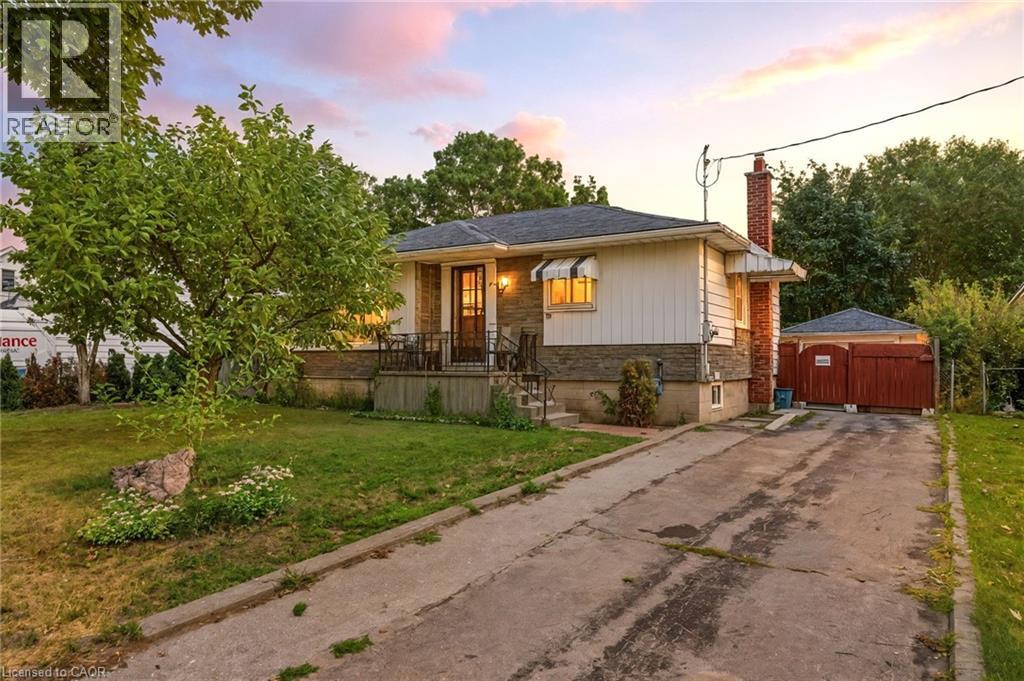 11 James Ave, Brantford, ON N3S 6Y2