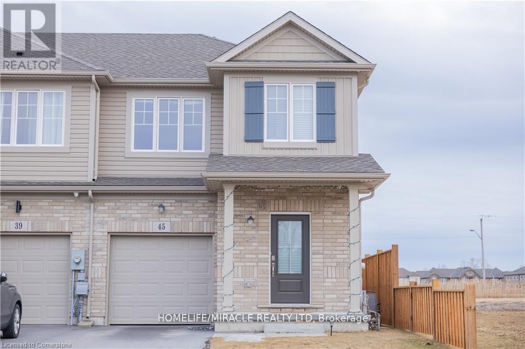 45 Sycamore St, Welland West Welland, ON L3C 0H8