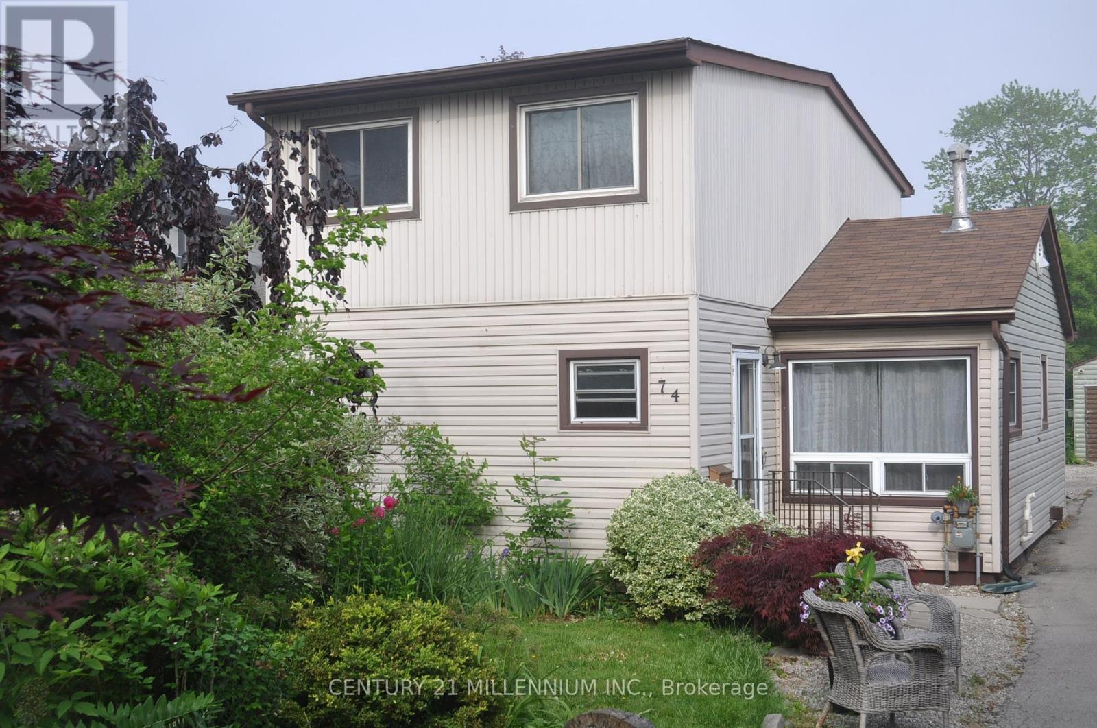 74 Pinelands Ave, Hamilton, ON L8E 3A9