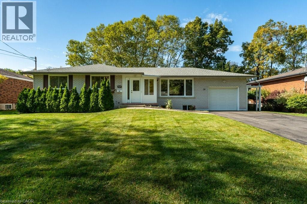 30 Leawood Dr, Grimsby, ON L3M 4E2